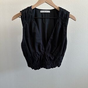 Abercrombie & Fitch Black Sleeveless V-Neck Cropped Top